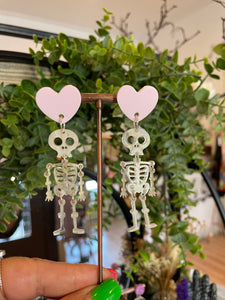 Skeleto w Heart Earrings
