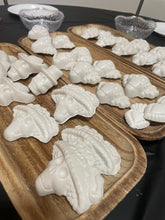 Load image into Gallery viewer, Dia de Los Muertos Magnet Workshop